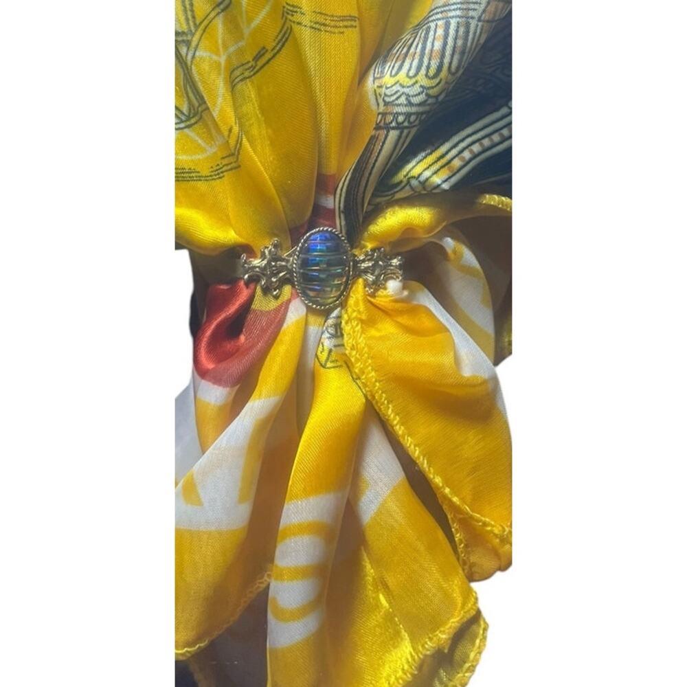 Vintage Rainbow Color Changing Center Jewel Gold Tone Scarf Clip 1.75"L x .75"W